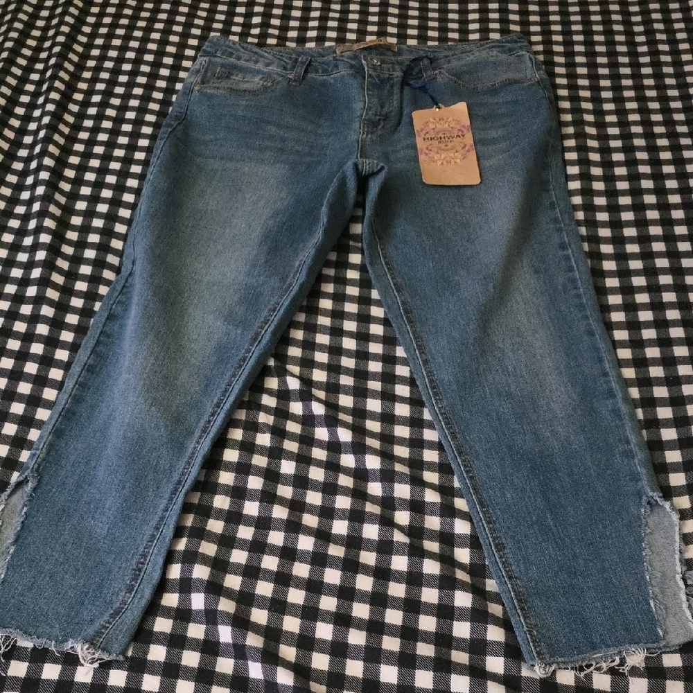 NEW Highway Jeans Blue Ankle Cropped Denim Size 13